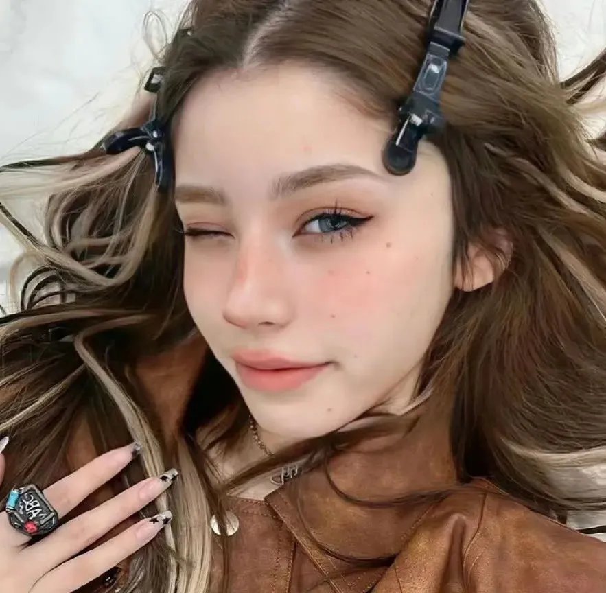 女兵报到